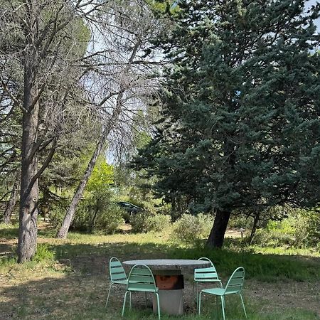 Chambre Tropicale Au Domaine De L'Aven Villeneuve-Minervois Exterior photo